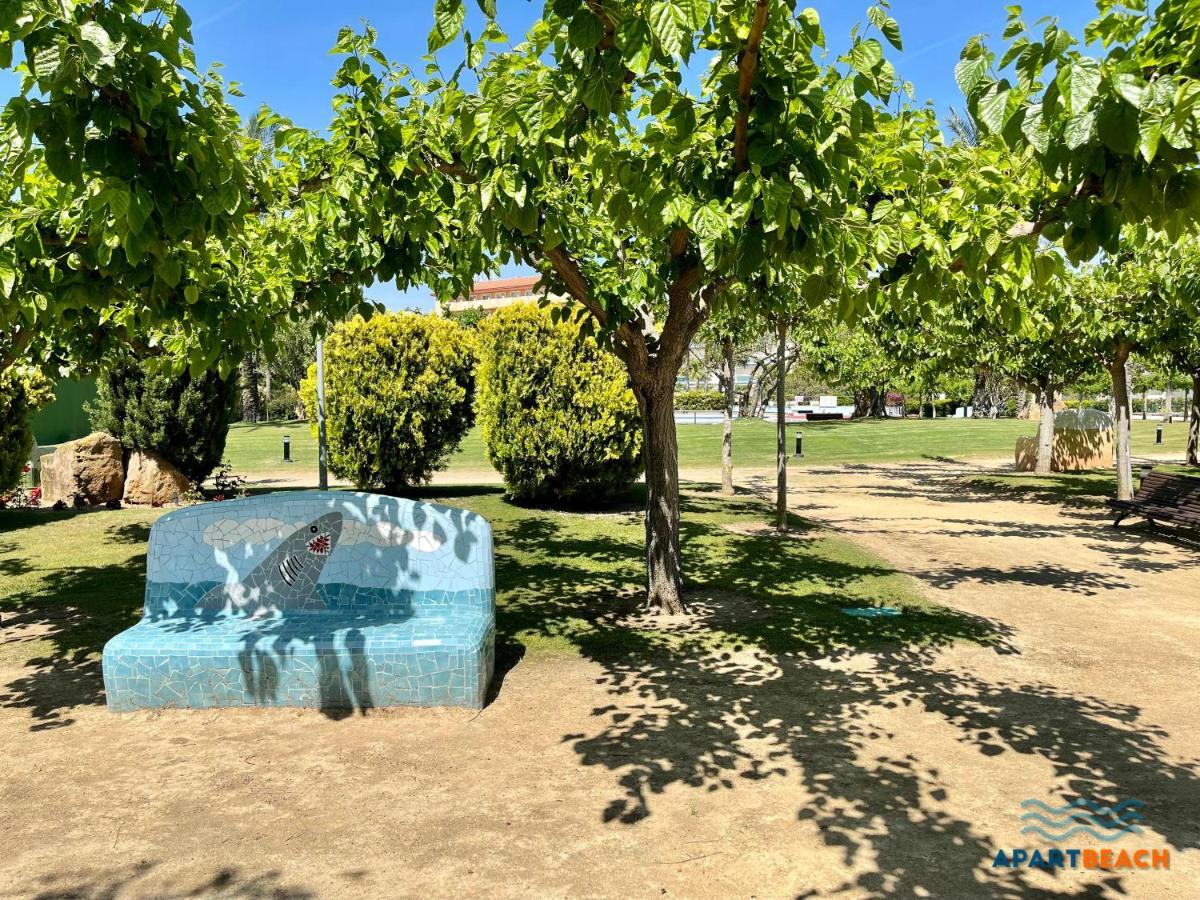 Apartbeach Los Juncos Residencial Piscinas Y Petanca ลาปีเนดา ภายนอก รูปภาพ